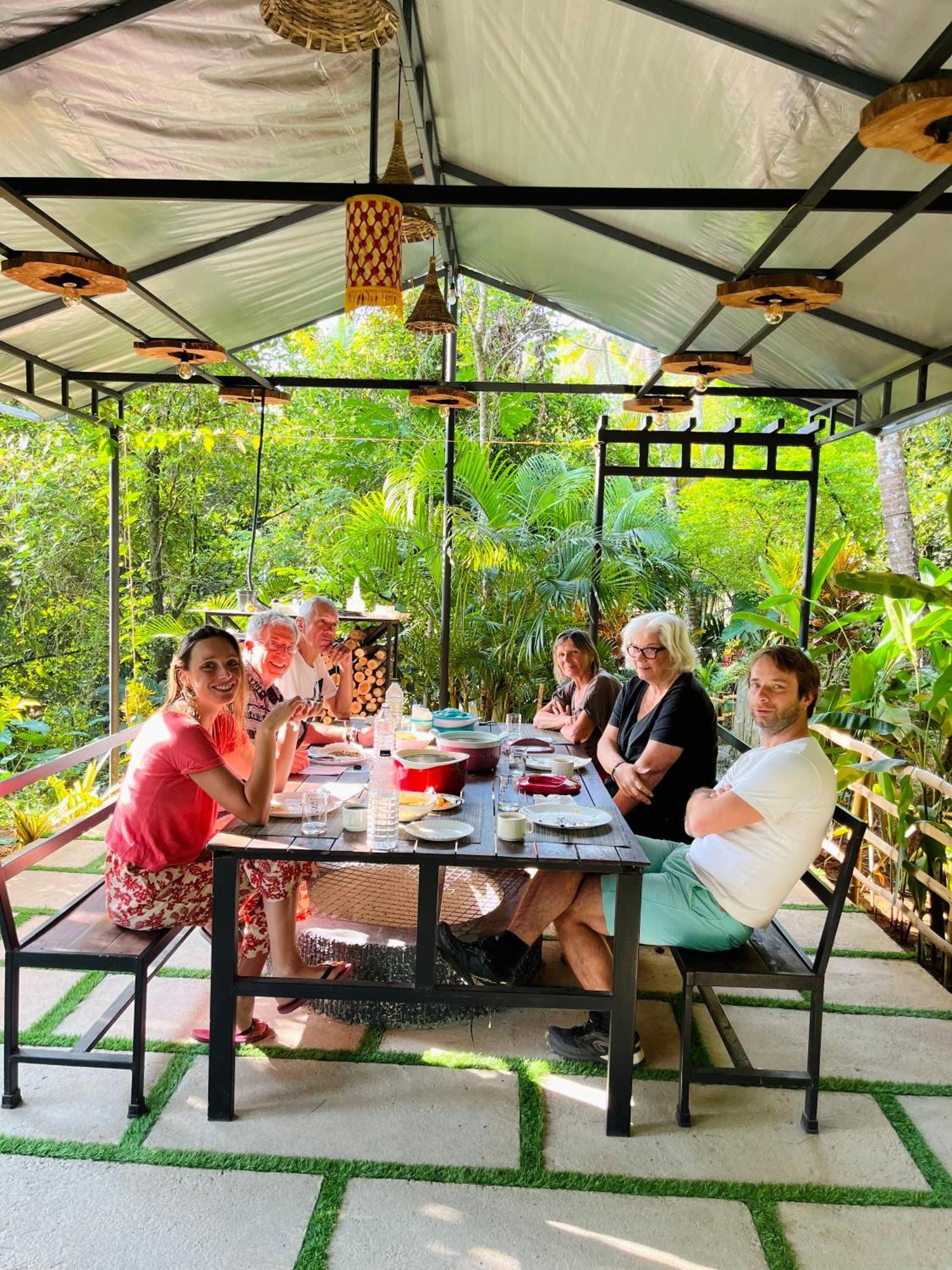 Fab Valley Homestay 무나르 외부 사진